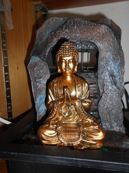 fontaine bouddha méditation